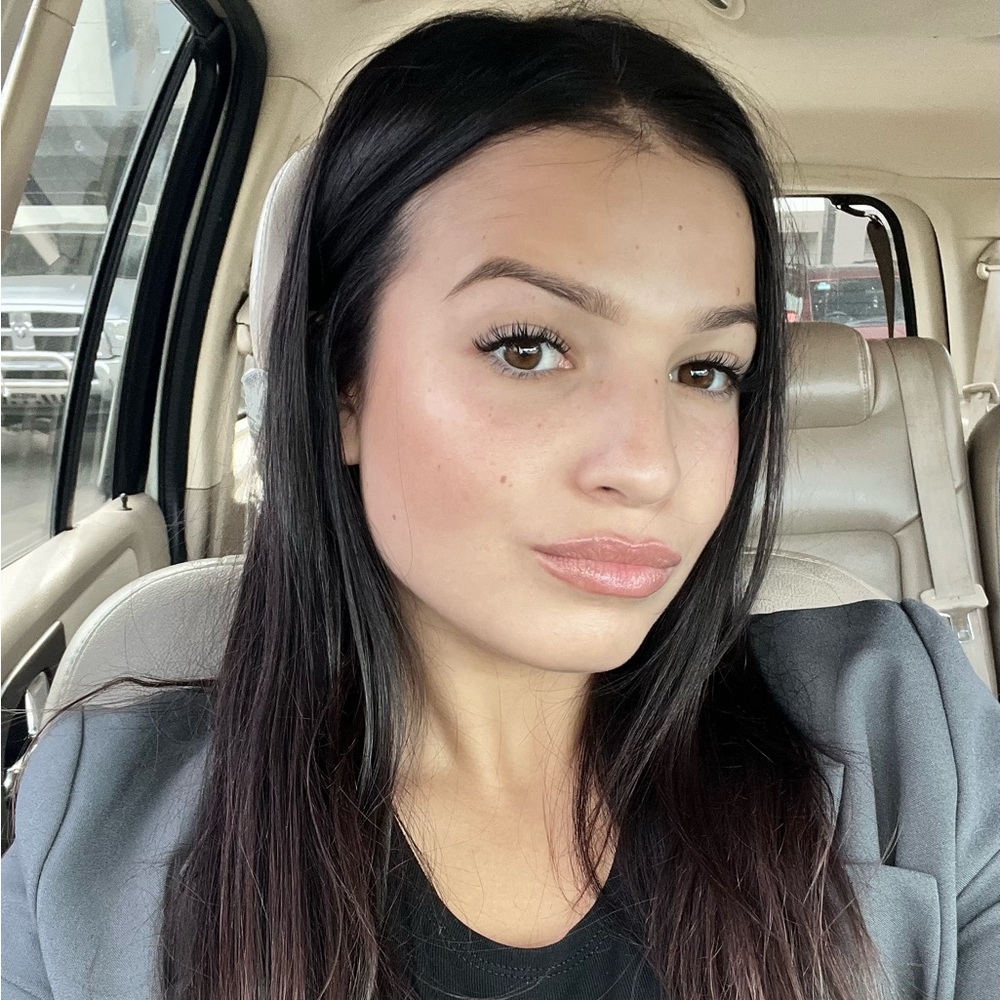 Meet your Posher, Jessica